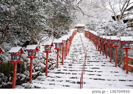 貴船神社　雪景色 136704950