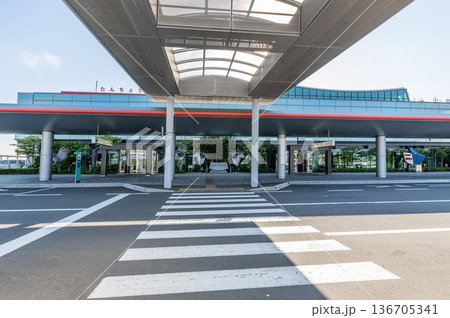 北海道釧路市　快晴の釧路空港（たんちょう釧路空港） 136705341