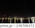 コンビナート　輝く海と夜景　sdgs 136706372
