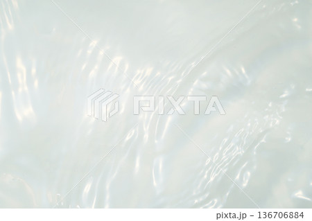 水・水面・波紋・キラキラ・テクスチャ・背景 136706884