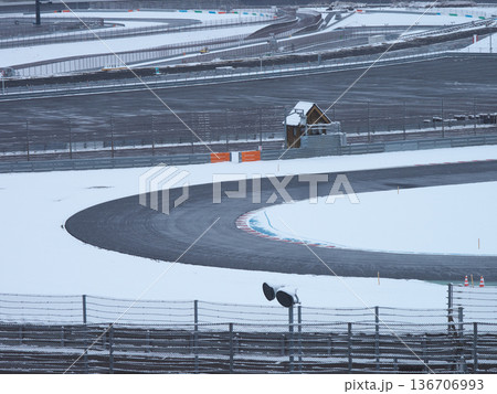 雪が降ったサーキット 2月 雪が降ったサーキット 2月 136706993
