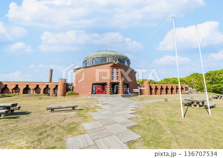 北海道釧路市　夏の北海道　釧路湿原について学べる施設　釧路湿原展望台 136707534