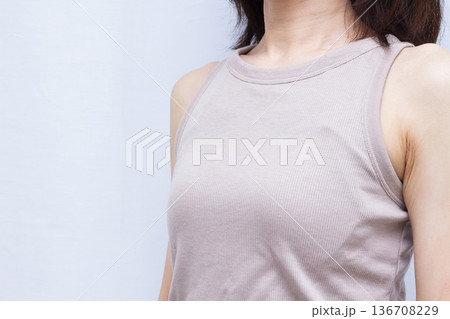 バストアップ 136708229