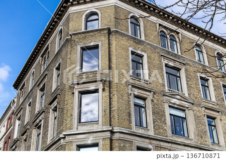 Danish urban housing with classic architecture 136710871