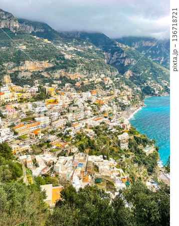 イタリア　アマルフィ・ポジターノの絶景 136718721