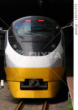 常磐線特急ひたち号(E657系フレッシュひたちカラー:黄色) 常磐線特急ひたち号(E657系フレッシュひたちカラー:黄色) 136721775