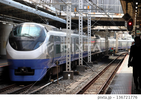 常磐線特急ひたち号（E657系フレッシュひたちカラー：青色） 136721776
