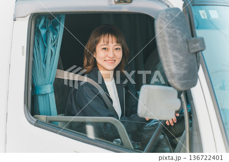 truck driver truck driver 136722401