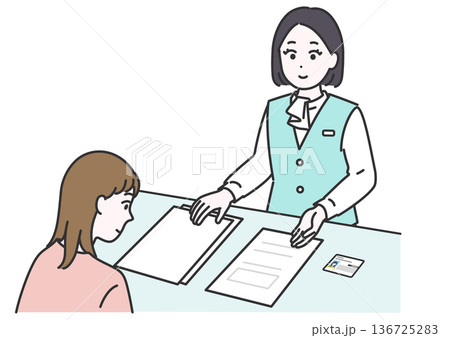 資料が置かれた机の前で、カードを使って患者に説明をするキャリア女性のイラスト 136725283