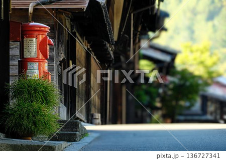 長野県　奈良井宿の風景 136727341
