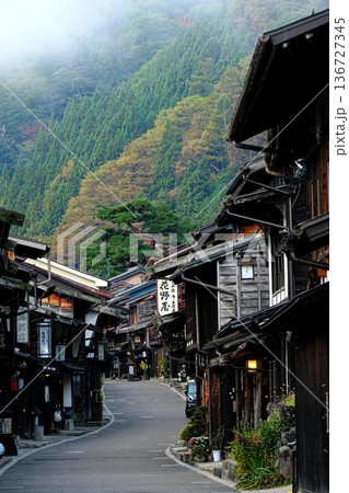 長野県 奈良井宿の風景 長野県 奈良井宿の風景 136727345