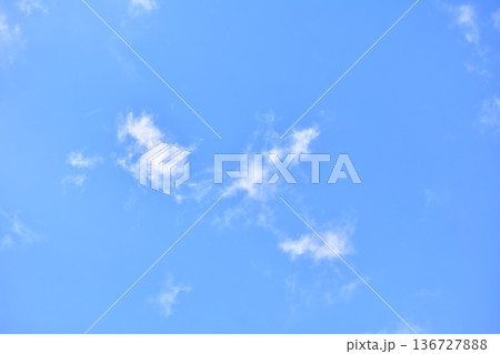 青空と雲 136727888