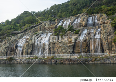 Han River bike path Han River bike path 136728233