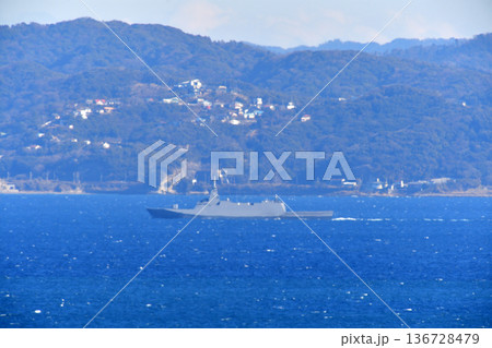 海上自衛隊　浦賀水道　くまの　FFM-2　護衛艦 136728479