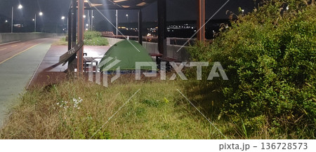 Han River bike path Han River bike path 136728573