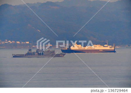 海上自衛隊 浦賀水道 ちよだ ASR-404 潜水艦救難艦 MUBARAZ 海上自衛隊 浦賀水道 ちよだ ASR-404 潜水艦救難艦 MUBARAZ 136729464