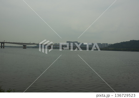 Han River bike path Han River bike path 136729523