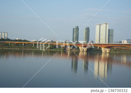 Han River bike path Han River bike path 136730332