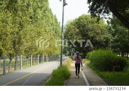 Han River bike path Han River bike path 136731234