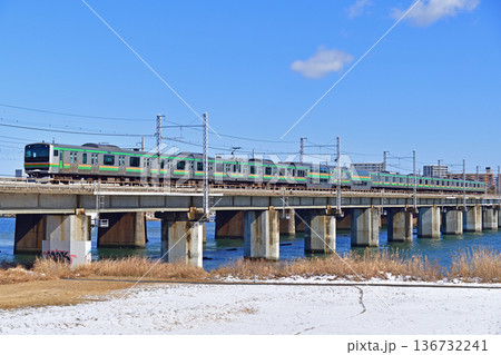 東海道本線　茅ヶ崎－平塚　JR東日本　E231系1000番台　K-06編成（国府津） 136732241