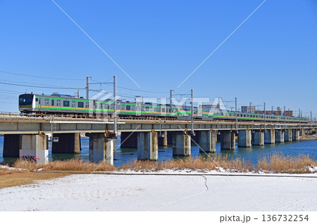 東海道本線 茅ヶ崎-平塚 JR東日本 E233系3000番台 E-16編成(国府津) 東海道本線 茅ヶ崎-平塚 JR東日本 E233系3000番台 E-16編成(国府津) 136732254