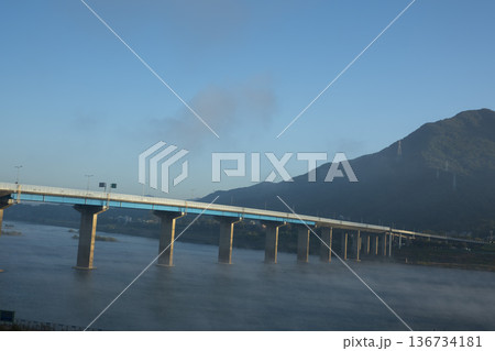 Han River bike path 136734181