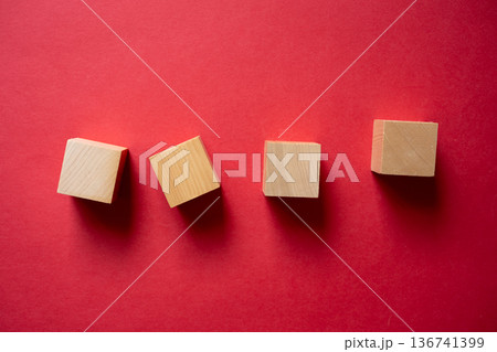 空白の木製ブロック 空白の木製ブロック 136741399