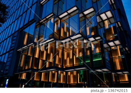 福岡の街と建物-天神ビジネスセンター 136742015