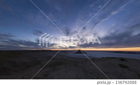 Karynzharyk Depression / カリンジャリク低地 - カザフスタン・マンギスタウ Karynzharyk Depression / カリンジャリク低地 - カザフスタン・マンギスタウ 136742088