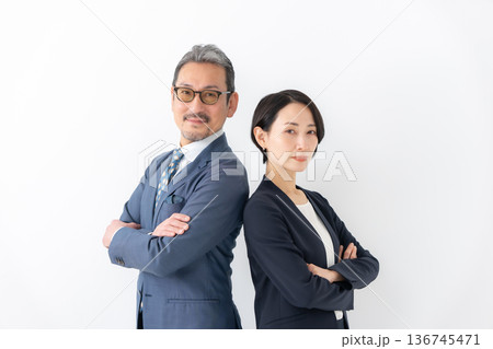 ビジネス 男女 ビジネス 男女 136745471