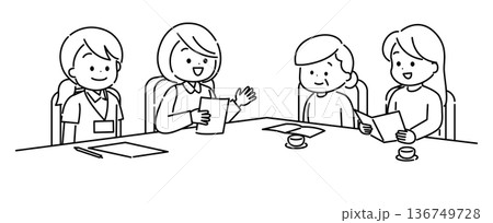 介護保険サービスについて相談している家族　線画 136749728