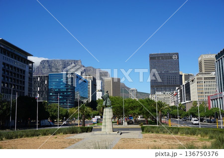 ケープタウンの都市風景 ケープタウンの都市風景 136750376