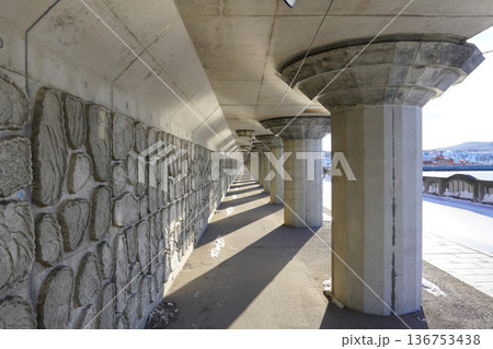 クリオネプロムナードを歩いて クリオネプロムナードを歩いて 136753438