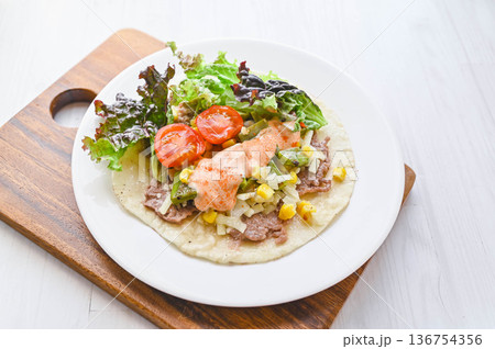 サボテンのラップサンド 136754356