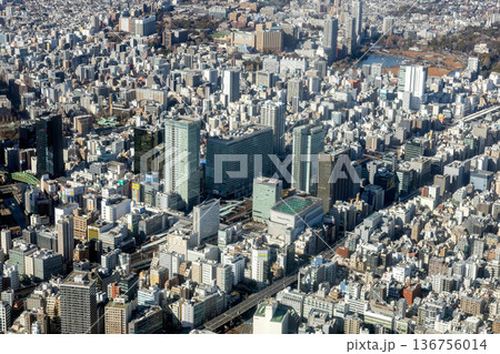 岩本町上空から秋葉原駅付近を空撮 岩本町上空から秋葉原駅付近を空撮 136756014