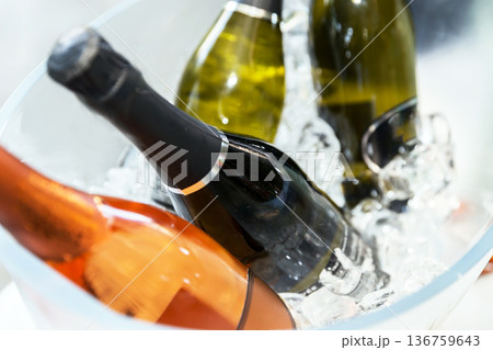 Bottles of sparkling wine 136759643