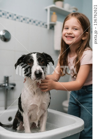 少女 幼女 沐浴 136762621