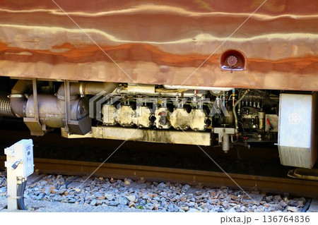 国鉄14系客車のDMF15HZ-G形ディーゼルエンジン(サービス用電源発電機) 136764836