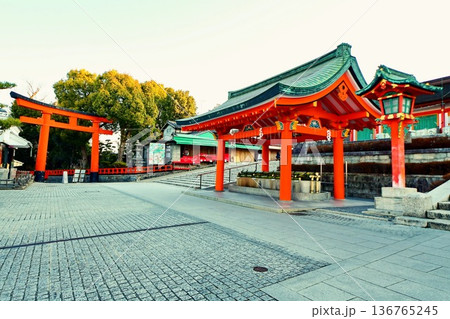 京都府　伏見稲荷大社　手水舎　京都市伏見区深草藪之内町 136765245