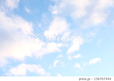 青空　雲 136767444