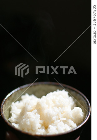 炊き立てのごはん 炊き立てのごはん 136767805