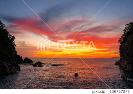 笹川流れ・夕景 136767872