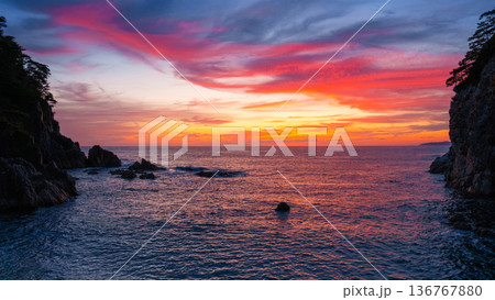 笹川流れ・夕景 136767880