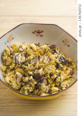 高菜の炒り豆腐 高菜の炒り豆腐 136768552