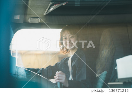 truck driver 136771213