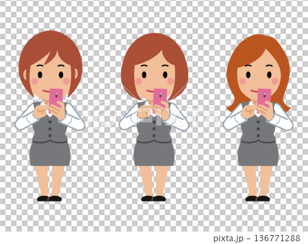 スマホを操作するグレー事務服の若い女性 136771288