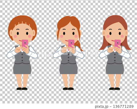 スマホを操作するグレー事務服の若い女性。その2 136771289
