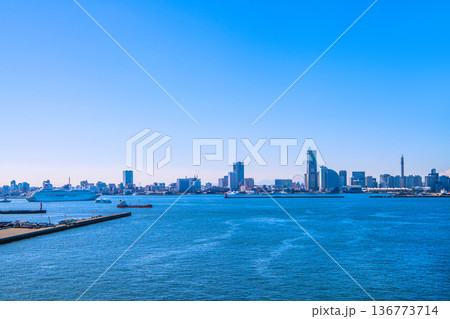 日本の横浜都市景観珍景&新風景。横浜の街を一望…飛鳥Ⅱやルージュ、横浜関内タワー、みなとみらいなど… 日本の横浜都市景観珍景&新風景。横浜の街を一望…飛鳥Ⅱやルージュ、横浜関内タワー、みなとみらいなど… 136773714