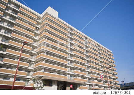 公団住宅 136774301