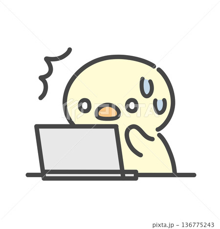 ノートパソコンを見て驚き焦るひよこの手書きイラスト　トラブルやミスに慌てる表情 136775243